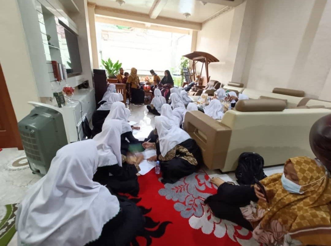 Kunjungan industri Program keahlian Tata Busana 2021/2022